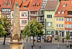 „Bunte Häuserkulisse in Erfurt