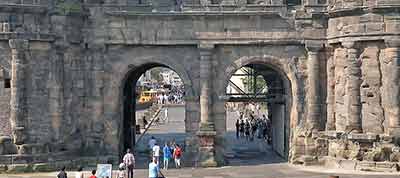 Ausschnitt Römisches Stadttor Porta Nigra in Trier