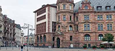 Historische Gebäude in der Innenstadt Wiesbaden